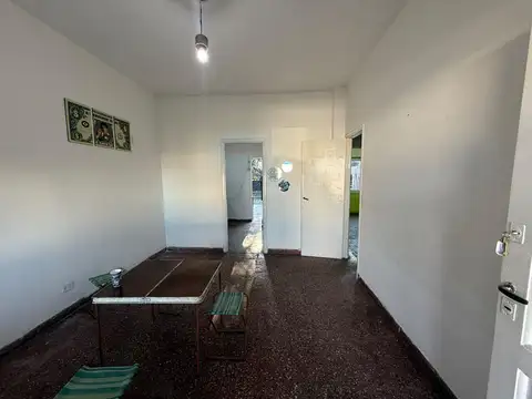 Casa a la venta de 3 Ambientes en Loma Hermosa