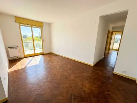 Venta dpto 3 amb en centro comercial Villa Celina