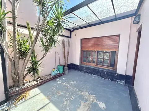 Depto Tipo Casa en Alquiler de 3 ambientes