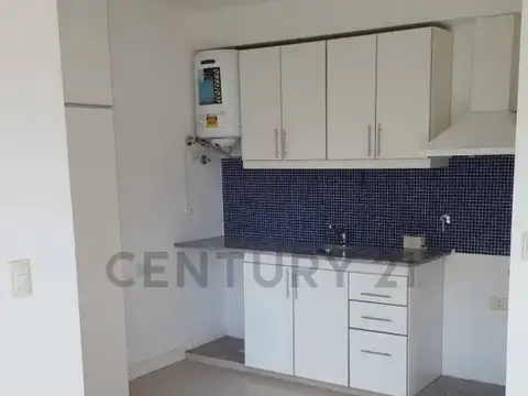 Monoambiente en Alquiler con Balcón al Frente y Parrilla Propia | Ituzaingó