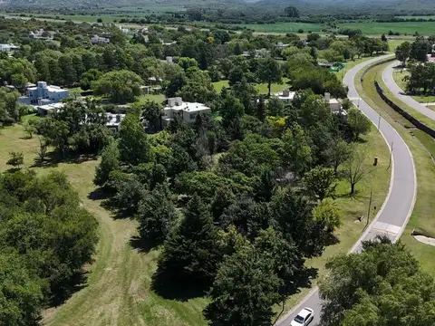 TERRENO EN VENTA Barrio Valle del Golf