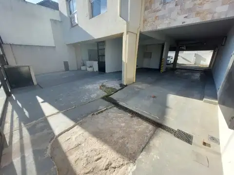 Departamento en Alquiler en Villa Luzuriaga, $ 550.000