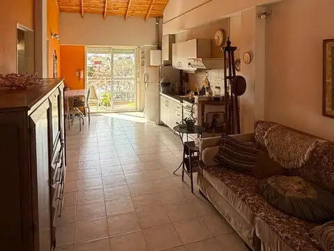 Departamento en Alquiler en Parque Chacabuco, $ 600.000