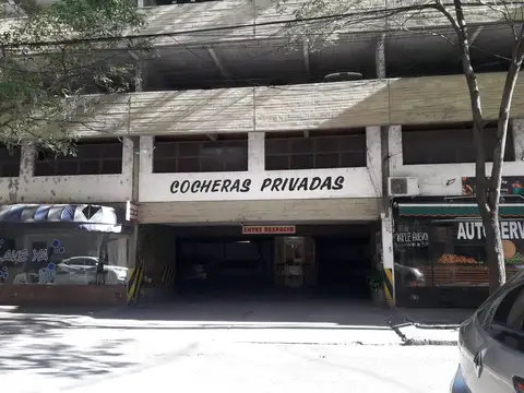 Cochera en  zona centrica de rampa 24 horas tres turnos vigilancia martin rampa
