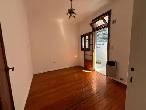 Depto Tipo Casa en Venta en Flores Norte, USD 89.900