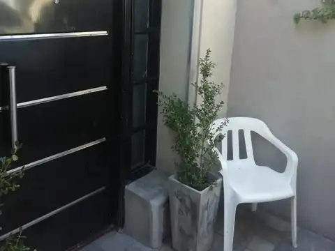 Malvinas Argentinas:  venta en block: casa y deptos