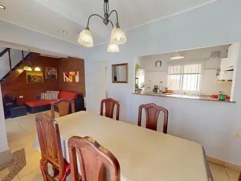 Casa en Venta con 1 cochera