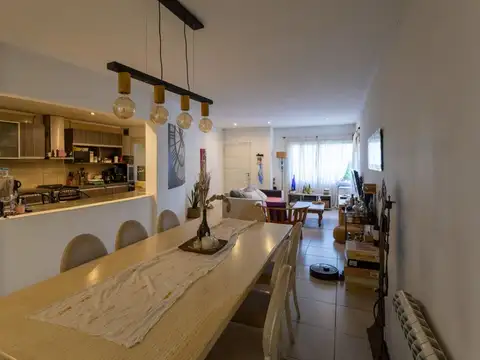 Casa 4 ambientes con 3 baños