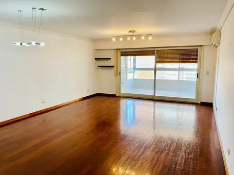 Departamento en Alquiler de 3 dormitorios