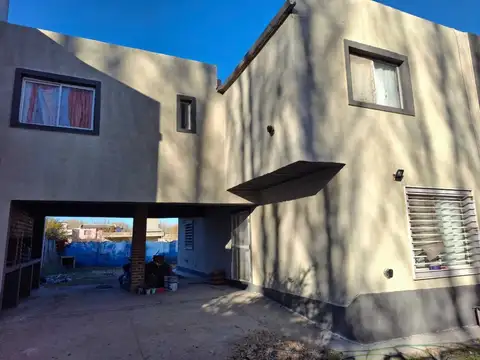 Casa Chalet  en Venta en Plottier, Neuquén, Patagonia