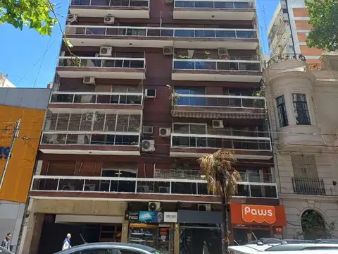 Depto 5 amb apto oficinas prof sobre Av. Pueyrredón y Sta.Fe