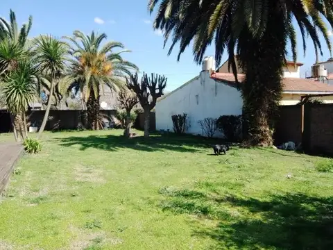 Terreno en  City Bell entre caminos