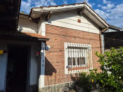 Tte. Gral. Juan Domingo Peron 100