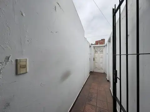 Depto Tipo Casa en Venta en Tablada, USD 44.900