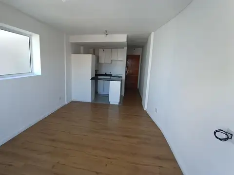 VENTA DEPARTAMENTO MONOAMBIENTE. BALCON. BARRIO MARTIN