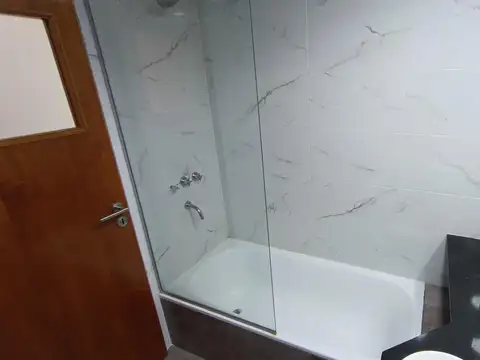 VENTA DEPARTAMENTO MONOAMBIENTE. BALCON. BARRIO MARTIN