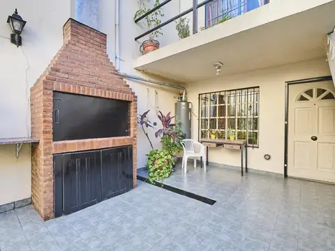 Depto Tipo Casa en Venta de 4 ambientes