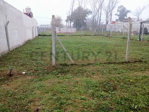 Terreno en Venta en Tristán Suárez, USD 20.000
