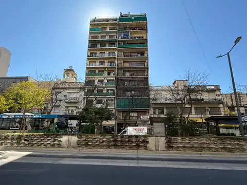 VENTA DEPARTAMENTO LA BOCA 3 AMBIENTES CON ESCRITORIO