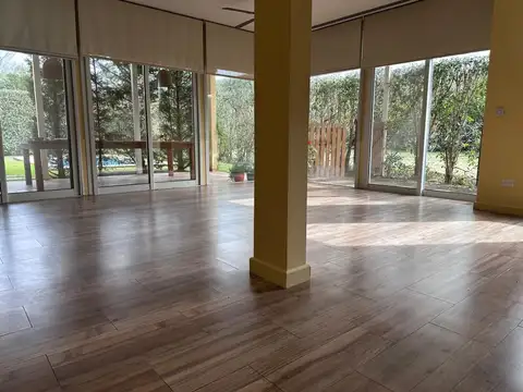 Alquiler casa barrio La Angelica, 5 amb/pileta