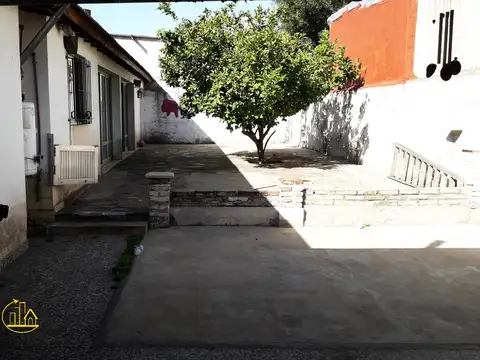 Casa 7 amb c/fondo y quincho - Guaminí al 5500 - Loiacono Propiedades