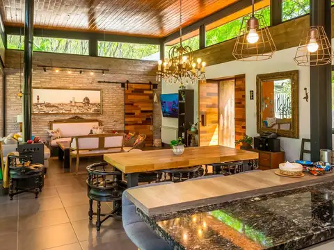 Casa en Venta en Valle Escondido, USD 280.000
