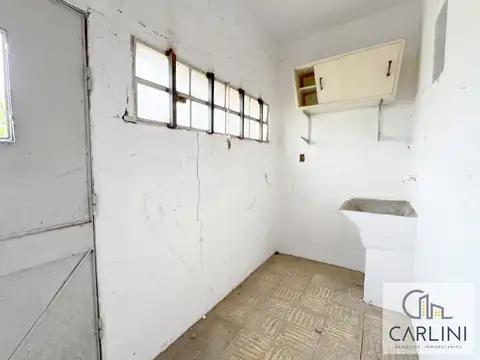 Casa 2 ambientes con 1 baño