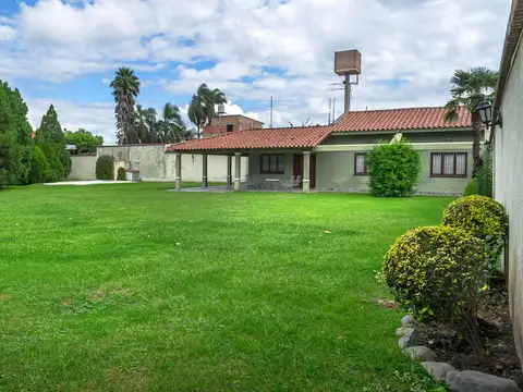 Casa en Venta de 3 Dormitorios en Derecho Viejo al 100, B° Santa Ana, Salta Capital
