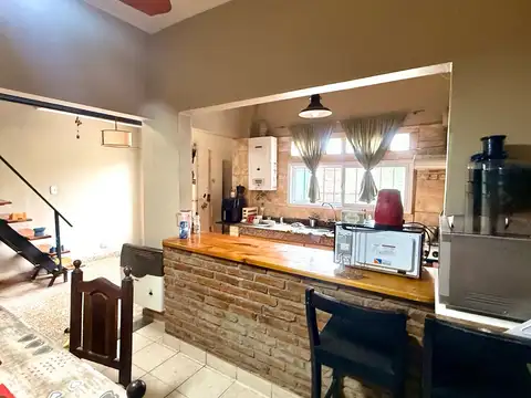 Casa en Venta con 1 cochera
