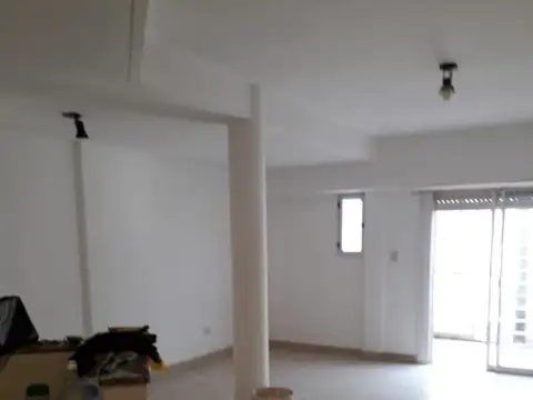 Monoambiente con parrilla y patio - 69 e 118 y 119