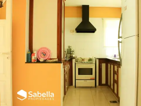 Casa 3 ambientes con 2 baños