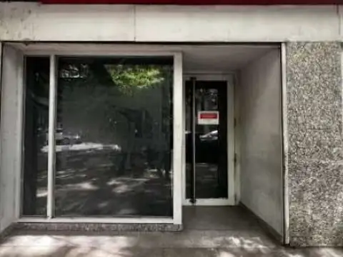 Local en Venta en Flores, USD 640.000