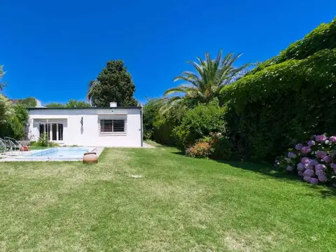 Carlos Guido Spano 800