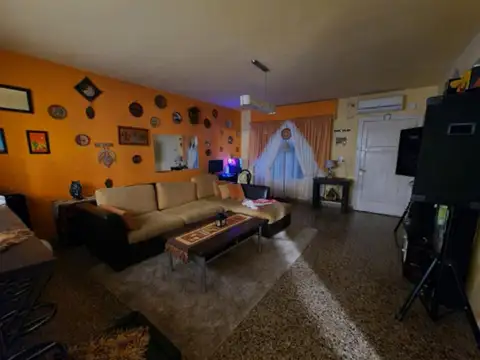 Depto Tipo Casa 3 ambientes con 1 baño
