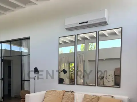 Casa en Alquiler Temporal en Barbarita, USD 2.500