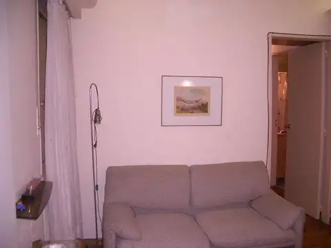 Recoleta, Vicente López 2000 y Junín, 2 amb, 40m2, u$s 480 + expensas + servicios. 28-02-26 . (...