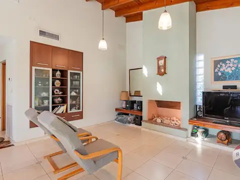 Casa en Venta en City Bell, USD 290.000