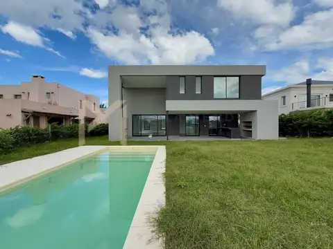 Casa  en Venta en San Matias, Escobar, G.B.A. Zona Norte