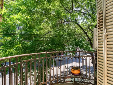 Depto Tipo Casa en Venta 81 años