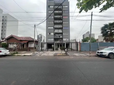 MODERNO DOS AMBIENTE AL FRENTE