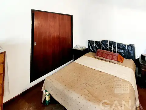 Duplex. Interno. 1 dormitorio. Pichincha.