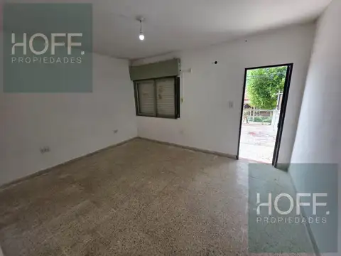 Casa 3 ambientes con 1 baño