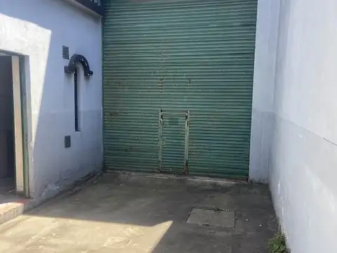 Galpon en Venta 33  mts Fondo