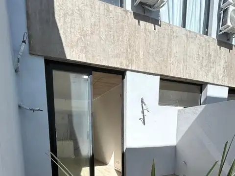 VENTA DEPARTAMENTO 2 AMBIENTES SAAVEDRA PATIO