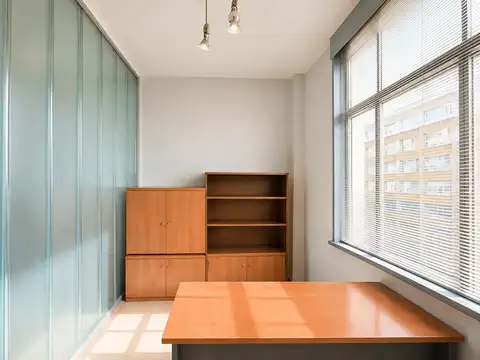 Oficina en Alquiler en Monserrat, $ 700.000