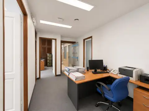 Oficina en ALQUILER con muebles