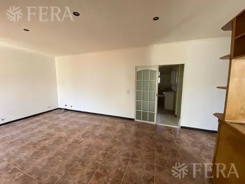 Depto Tipo Casa en Alquiler en Villa Dominico, $ 650.000