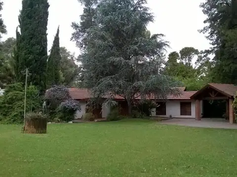 Casa - Barrio Parque Leloir