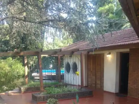 Casa en Venta en Barrio Parque Leloir, USD 350.000