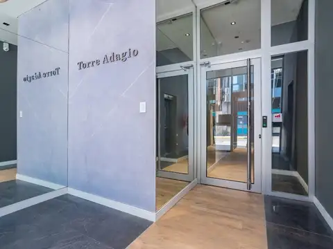 La Rioja 2400, Piso 16